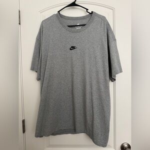 Nike Men's Heather Gray Short Sleeve Tee